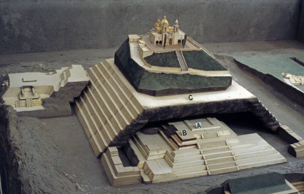 A model of the full size of the Pyramid of Cholula