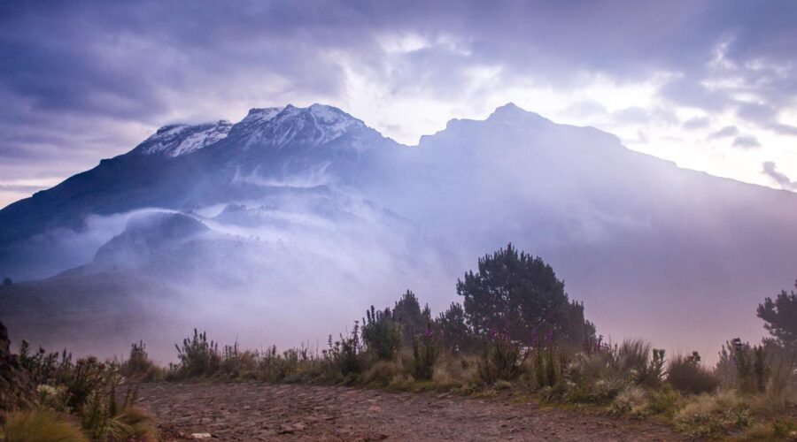 A Hiking Guide To Mexico’s Iztaccíhuatl–Popocatépetl National Park